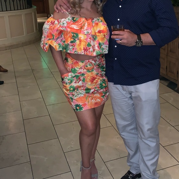 Zara Limited Edition Print Top - Picture 2 of 10